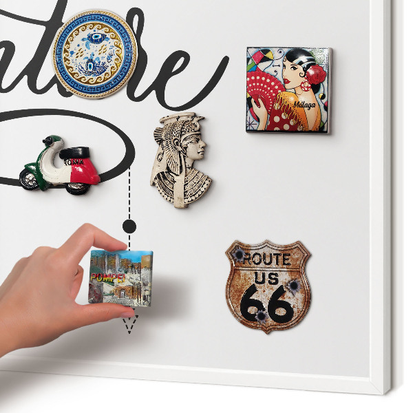 Tableau mural pour aimants dans un cadre noir Aventure typographique