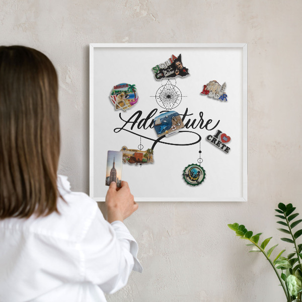 Tableau mural pour aimants dans un cadre noir Aventure typographique