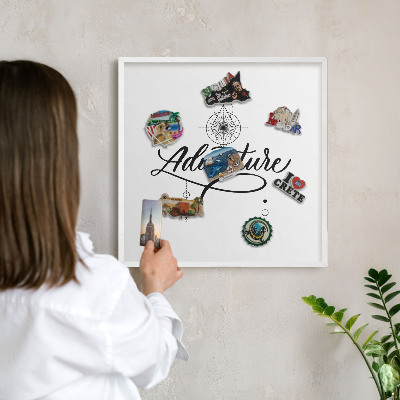 Tableau mural pour aimants dans un cadre noir Aventure typographique