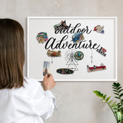 Tableau mural pour aimants dans un cadre noir Aventure en plein air