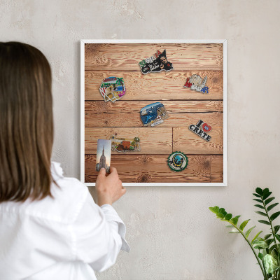 Tableau mural pour aimants dans un cadre noir Planches de bois