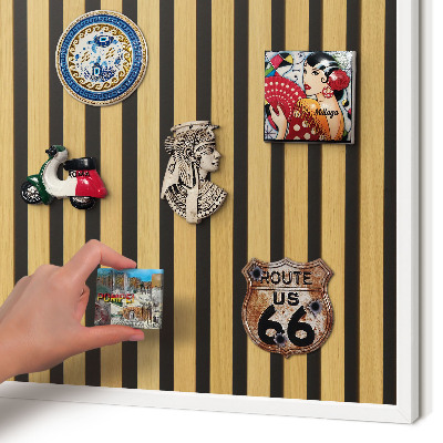 Tableau mural pour aimants dans un cadre noir Rythmes en bois