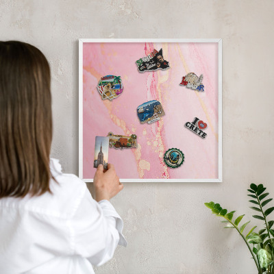 Panneau magnétique décoratif cadre noir Élégance rose