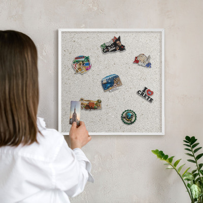 Tableau mural pour aimants dans un cadre noir Élégance subtile