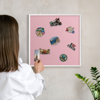 Tableau mural pour aimants dans un cadre noir Rose clair