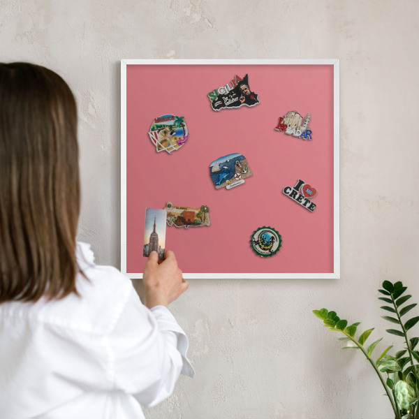Tableau mural pour aimants dans un cadre noir Couleur saumon