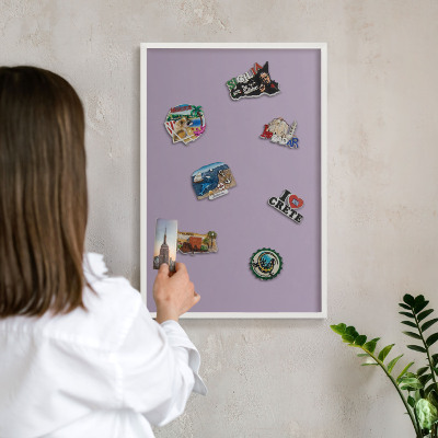 Tableau mural pour aimants dans un cadre noir Lilas violet