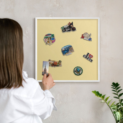 Tableau mural pour aimants dans un cadre noir Jaune crème
