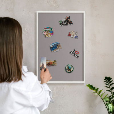 Tableau mural pour aimants dans un cadre noir Gris cendré