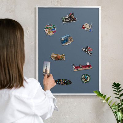 Tableau mural pour aimants dans un cadre noir Bleu marine pastel