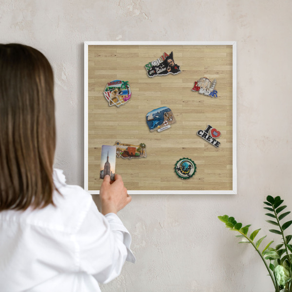 Tableau mural pour aimants dans un cadre noir Texture bois