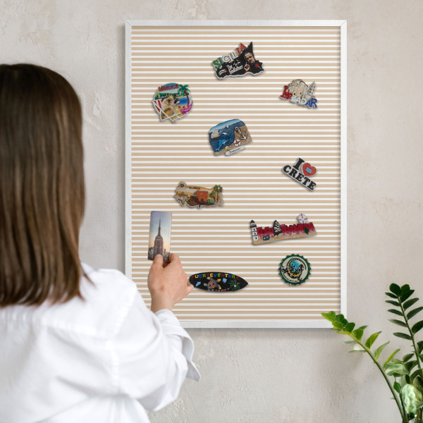 Tableau mural pour aimants dans un cadre noir Rayures verticales