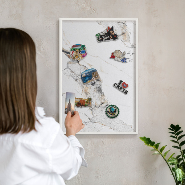 Tableau mural pour aimants dans un cadre noir Effet marbre