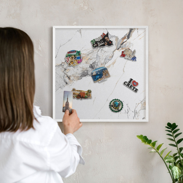 Tableau mural pour aimants dans un cadre noir Effet marbre