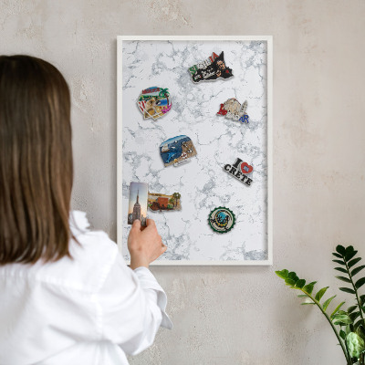 Tableau mural pour aimants dans un cadre noir Esthétique du marbre