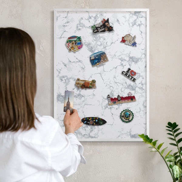 Tableau mural pour aimants dans un cadre noir Esthétique du marbre