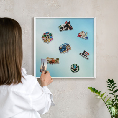 Tableau mural pour aimants dans un cadre noir Ciel bleu