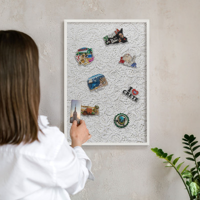 Tableau mural pour aimants dans un cadre noir Élégance ajourée
