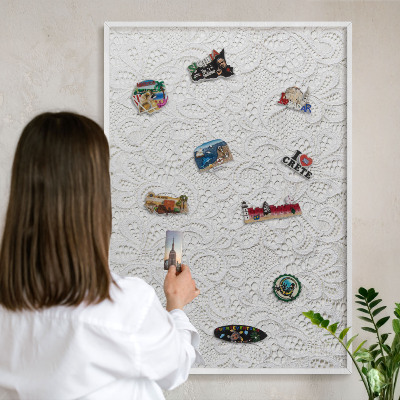 Tableau mural pour aimants dans un cadre noir Élégance ajourée