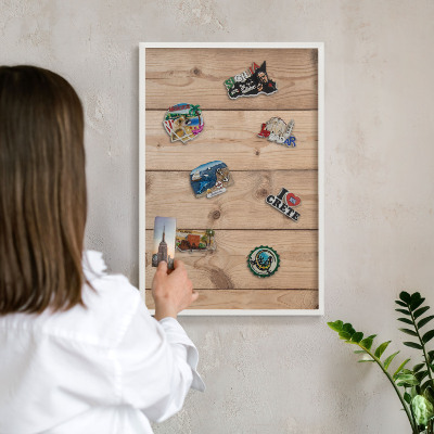 Tableau mural pour aimants dans un cadre noir Texture bois