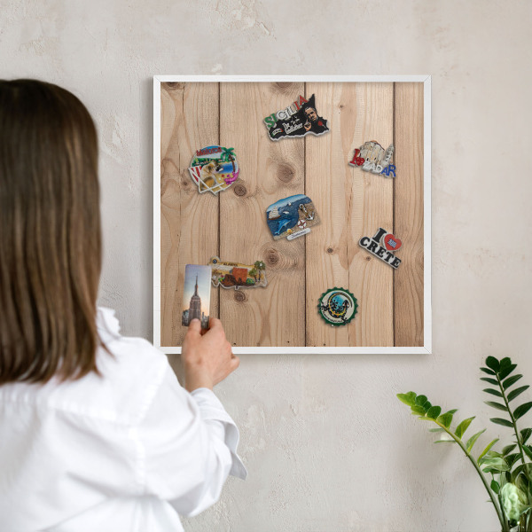 Tableau mural pour aimants dans un cadre noir Texture bois