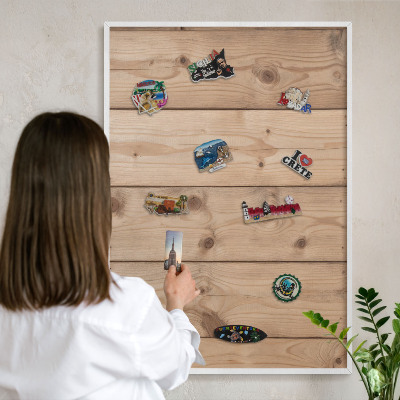 Tableau mural pour aimants dans un cadre noir Texture bois