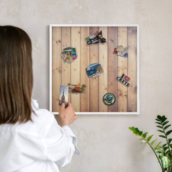 Tableau mural pour aimants dans un cadre noir Planches en bois