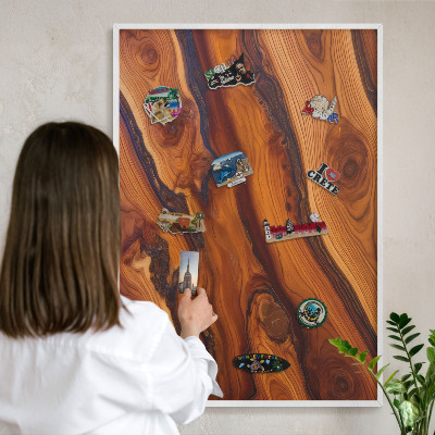 Tableau mural pour aimants dans un cadre noir Anneaux en bois