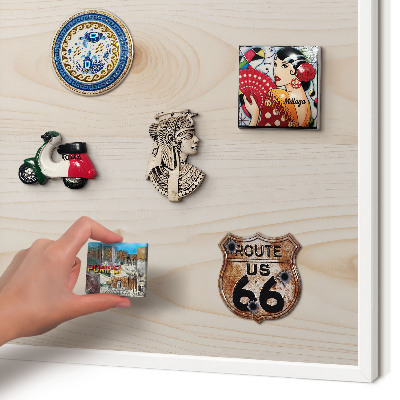 Tableau mural pour aimants dans un cadre noir Motif en bois