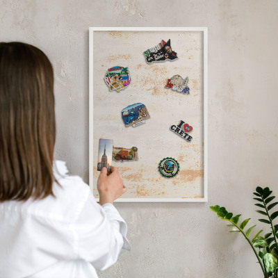 Tableau mural pour aimants dans un cadre noir Texture rouillée