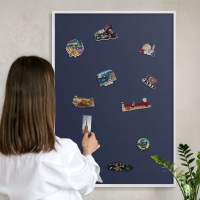 Tableau mural pour aimants dans un cadre noir Bleu marine foncé