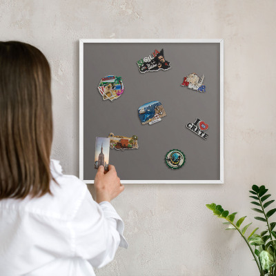 Tableau mural pour aimants dans un cadre noir Gris foncé