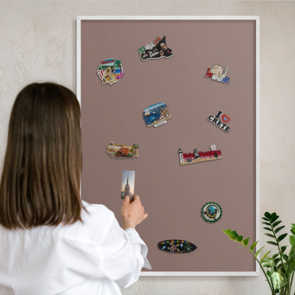 Tableau mural pour aimants dans un cadre noir Brun pastel
