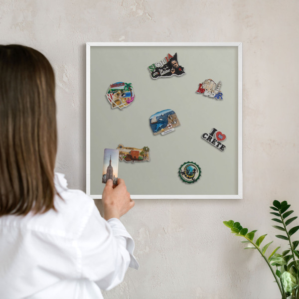 Tableau mural pour aimants dans un cadre noir Gris chaud