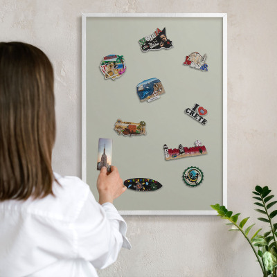 Tableau mural pour aimants dans un cadre noir Gris chaud