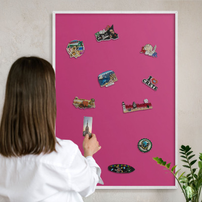 Tableau mural pour aimants dans un cadre noir Rose intense