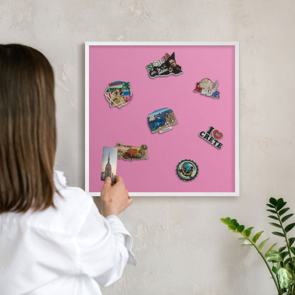 Tableau mural pour aimants dans un cadre noir Rose frais