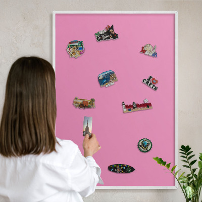 Tableau mural pour aimants dans un cadre noir Rose frais