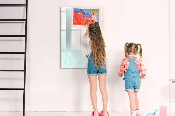 Tableau magnétique effaçable Un tableau coloré pour les photos et les notes