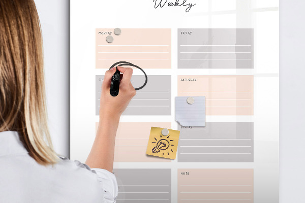 Tableau magnétique effaçable Agenda hebdomadaire avec espace pour photos