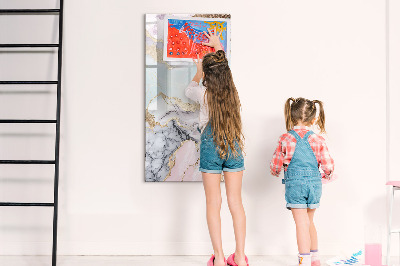 Tableau magnétique effaçable Un tableau élégant pour les notes et les photos