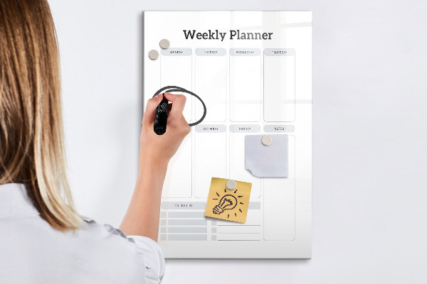 Tableau magnétique effaçable Agenda hebdomadaire avec espace pour photos