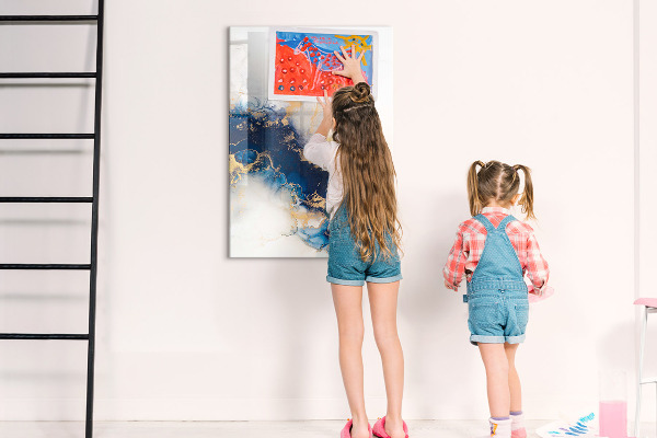 Tableau magnétique effaçable Un tableau élégant pour les notes et les photos