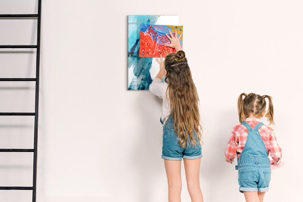 Tableau magnétique effaçable Un tableau coloré pour les photos et les notes