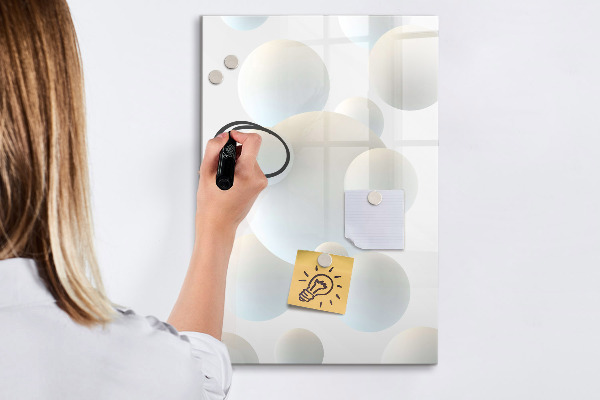 Tableau magnétique effaçable Un tableau pratique pour les notes et les photos
