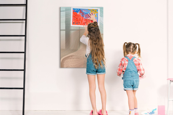 Tableau magnétique effaçable Un tableau coloré pour les notes et les photos