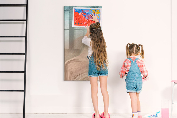 Tableau magnétique effaçable Un tableau coloré pour les notes et les photos