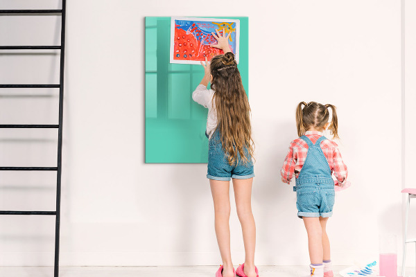 Tableau magnétique effaçable Un tableau coloré pour les photos et les notes