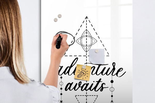Tableau magnétique effaçable Un espace créatif pour les souvenirs et les aventures