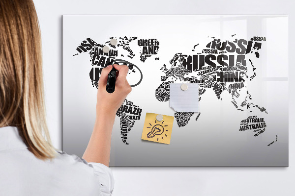 Tableau effaçable magnétique Une carte du monde avec des souvenirs personnels